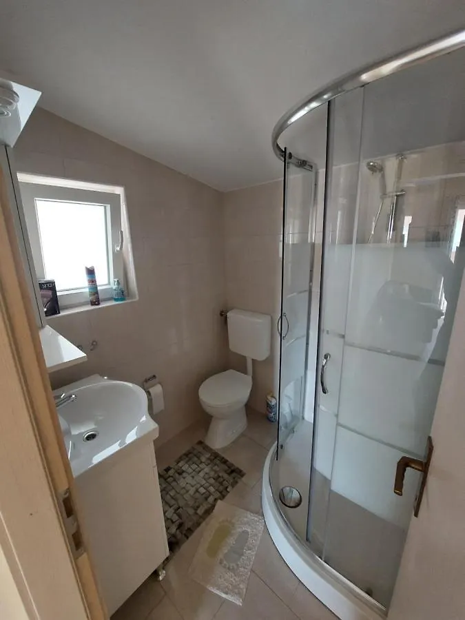 Apartmani Piskoric Vir 0*,  Croatia